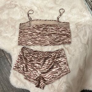Forever21, Size M, animal print
